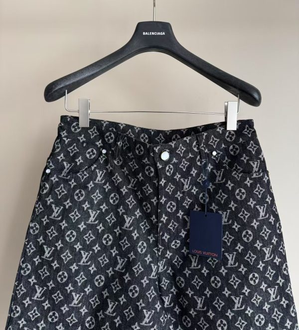 重工款提花牛仔短裤