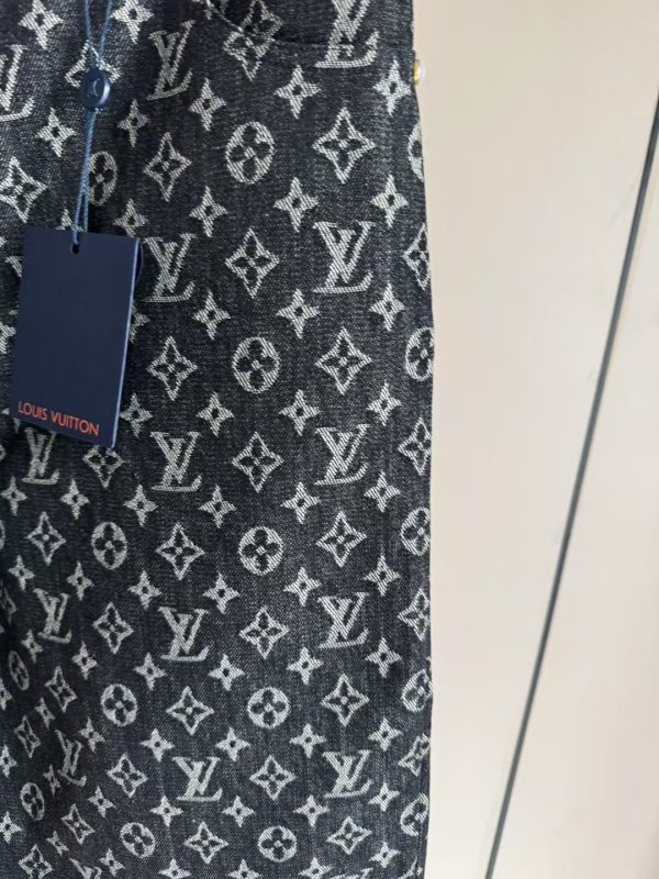 重工款提花牛仔短裤