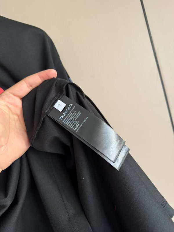 爱心字母印花短袖