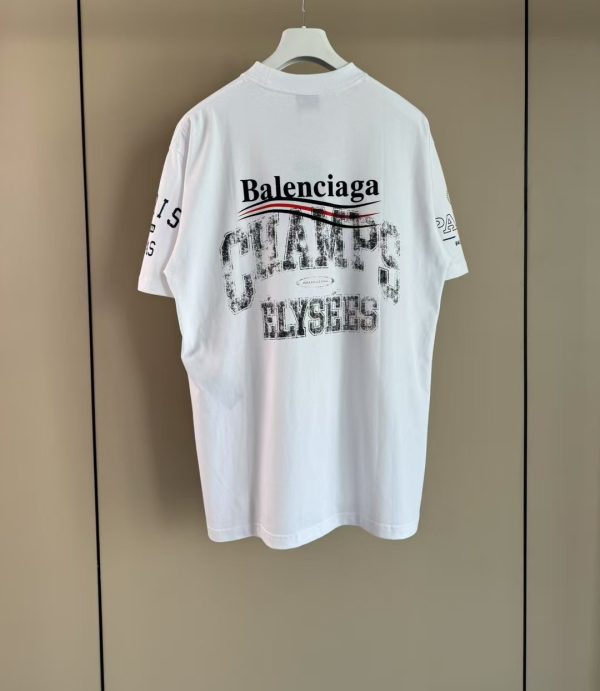 爱心字母印花短袖