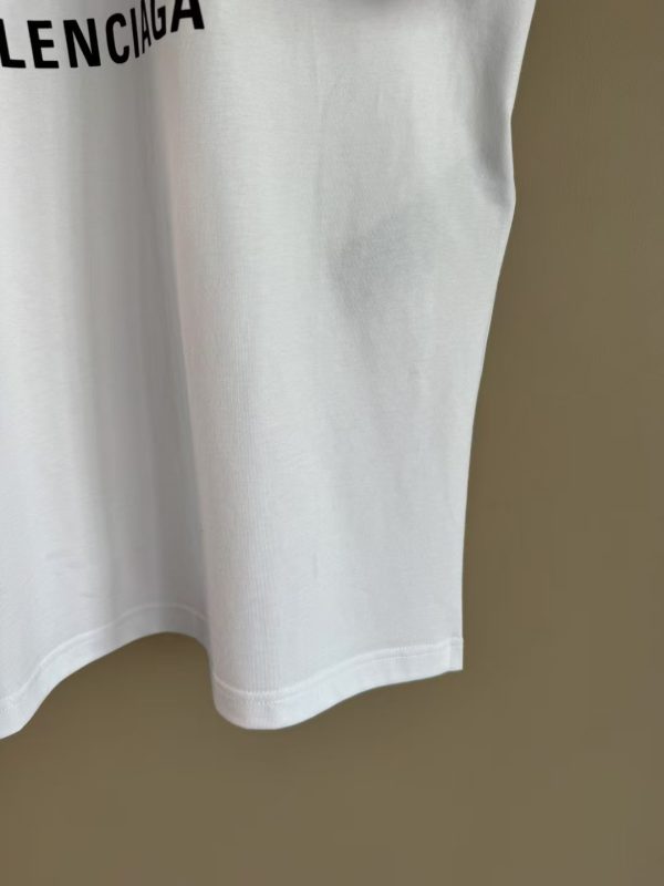 爱心字母印花短袖