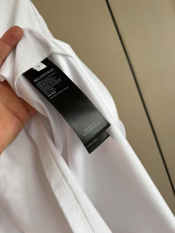 爱心字母印花短袖