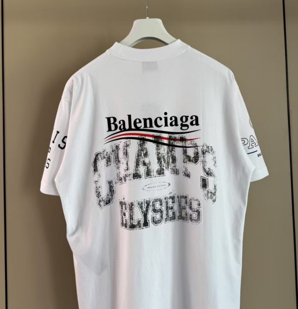 爱心字母印花短袖