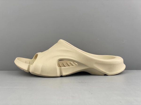 涉水百搭休闲拖鞋