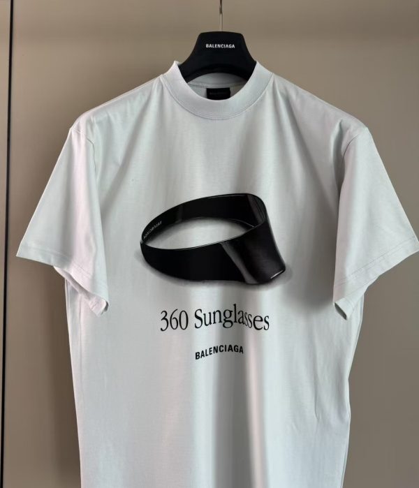 新款墨镜印花顶炫酷短袖