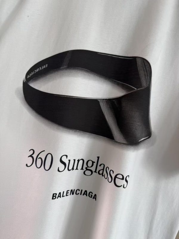 新款墨镜印花顶炫酷短袖