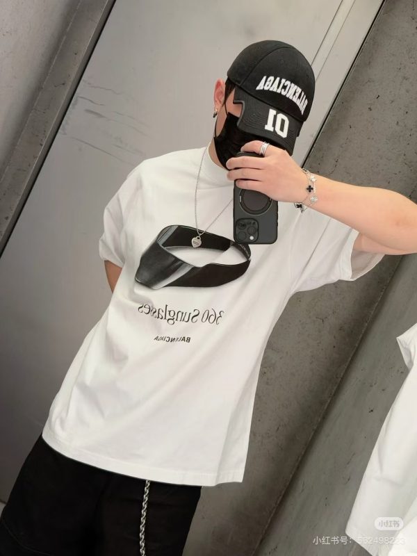 新款墨镜印花顶炫酷短袖