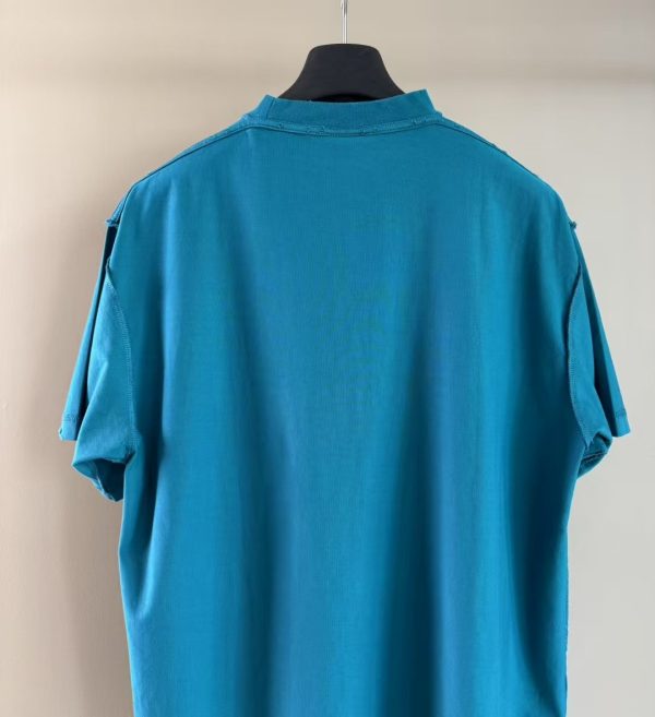 破坏字母元素绣花短袖