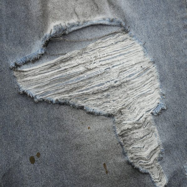 隐藏涂染脏脏破洞牛仔长裤