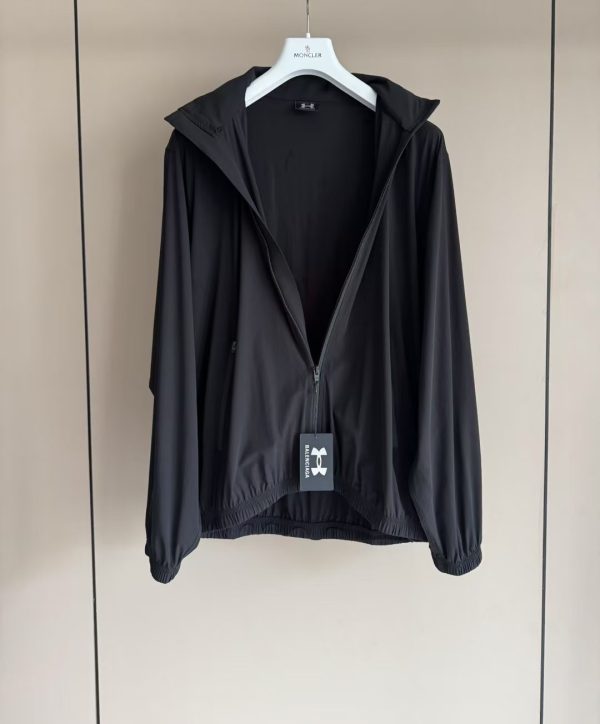 联名弹力尼龙夹克