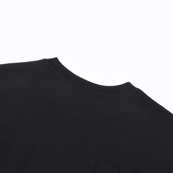 字母发泡烫画圆领短袖