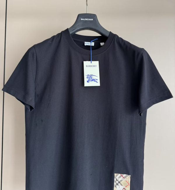 微标贴布战马标识短袖T恤