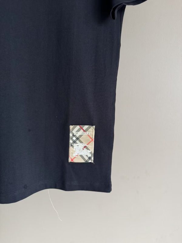 微标贴布战马标识短袖T恤