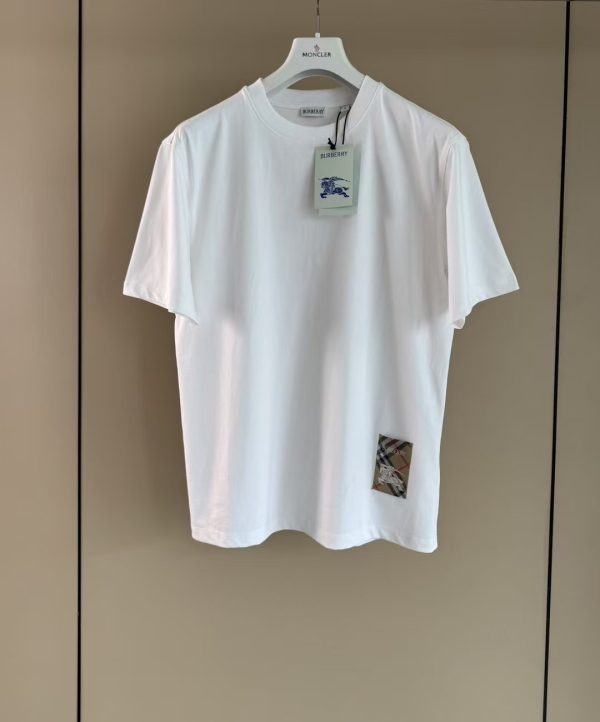 微标贴布战马标识短袖T恤