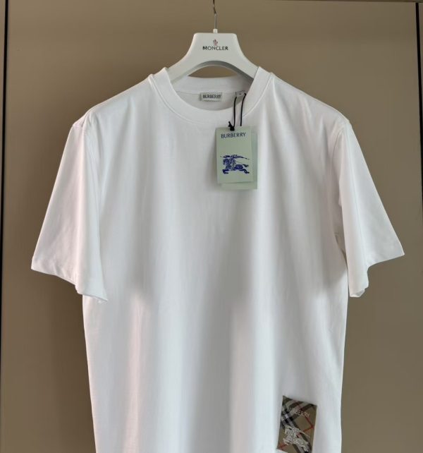 微标贴布战马标识短袖T恤