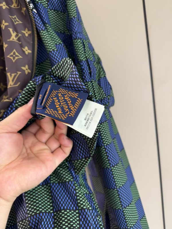 双面穿连帽梭织外套