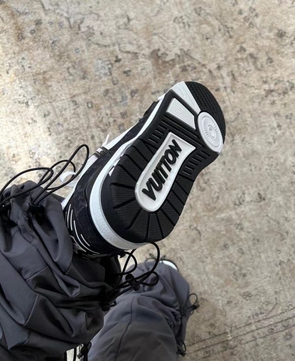 LV Trainer 运动鞋 黑色