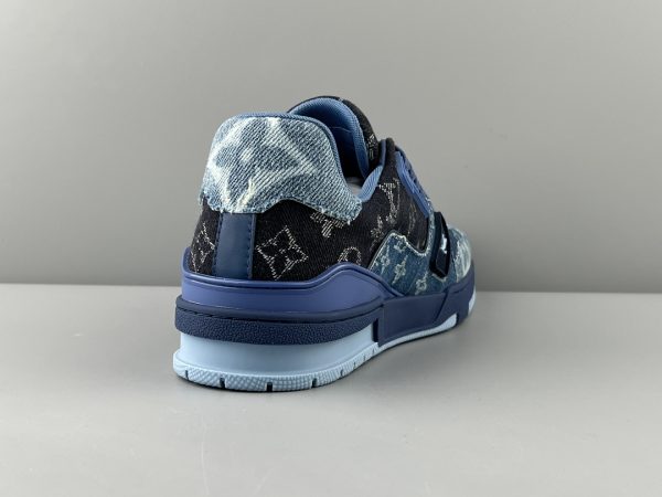Lv Trainer 牛仔